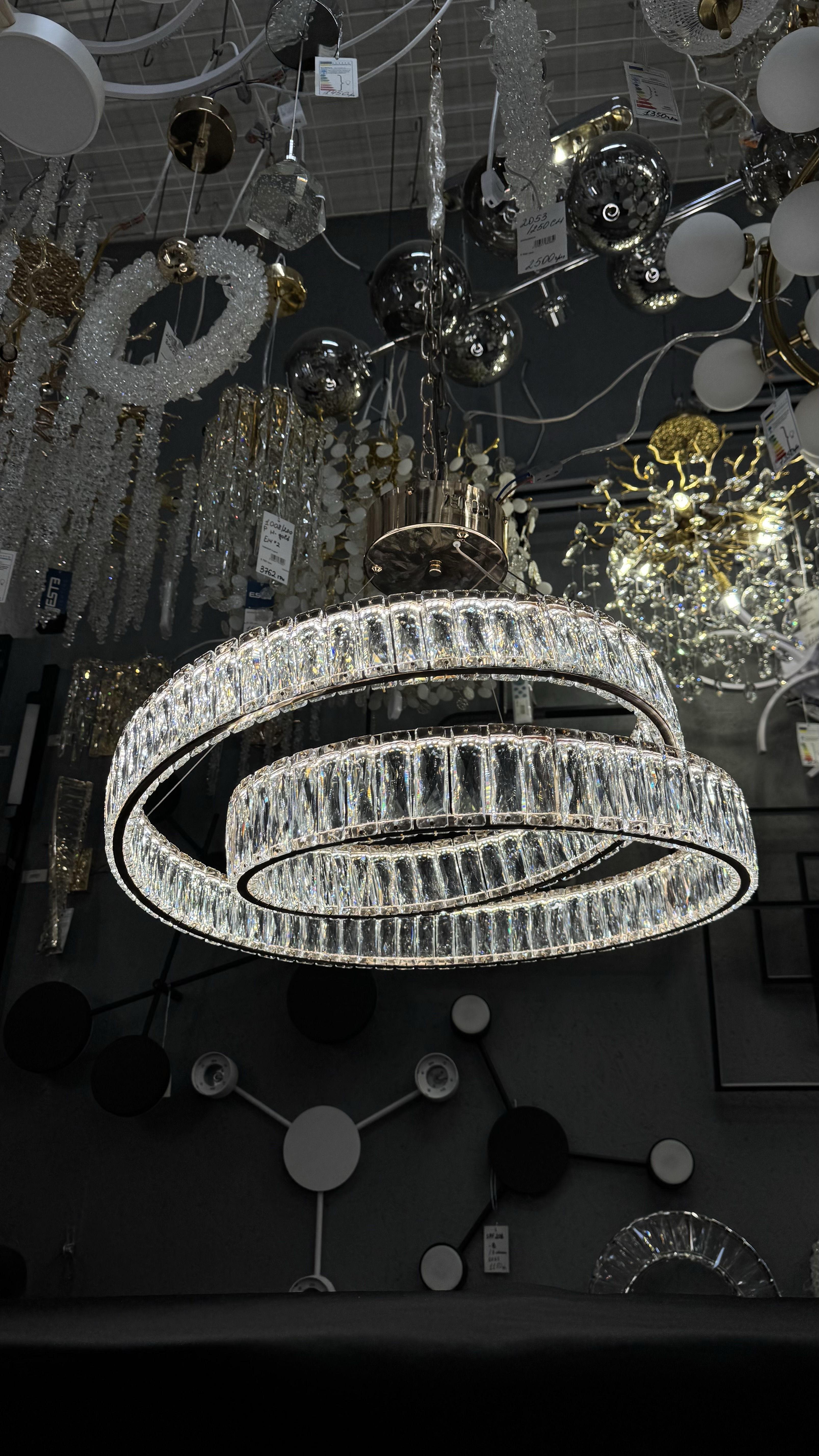 Сучасний підвісна LED-люстра з пультом, 60 см - Зображення 3