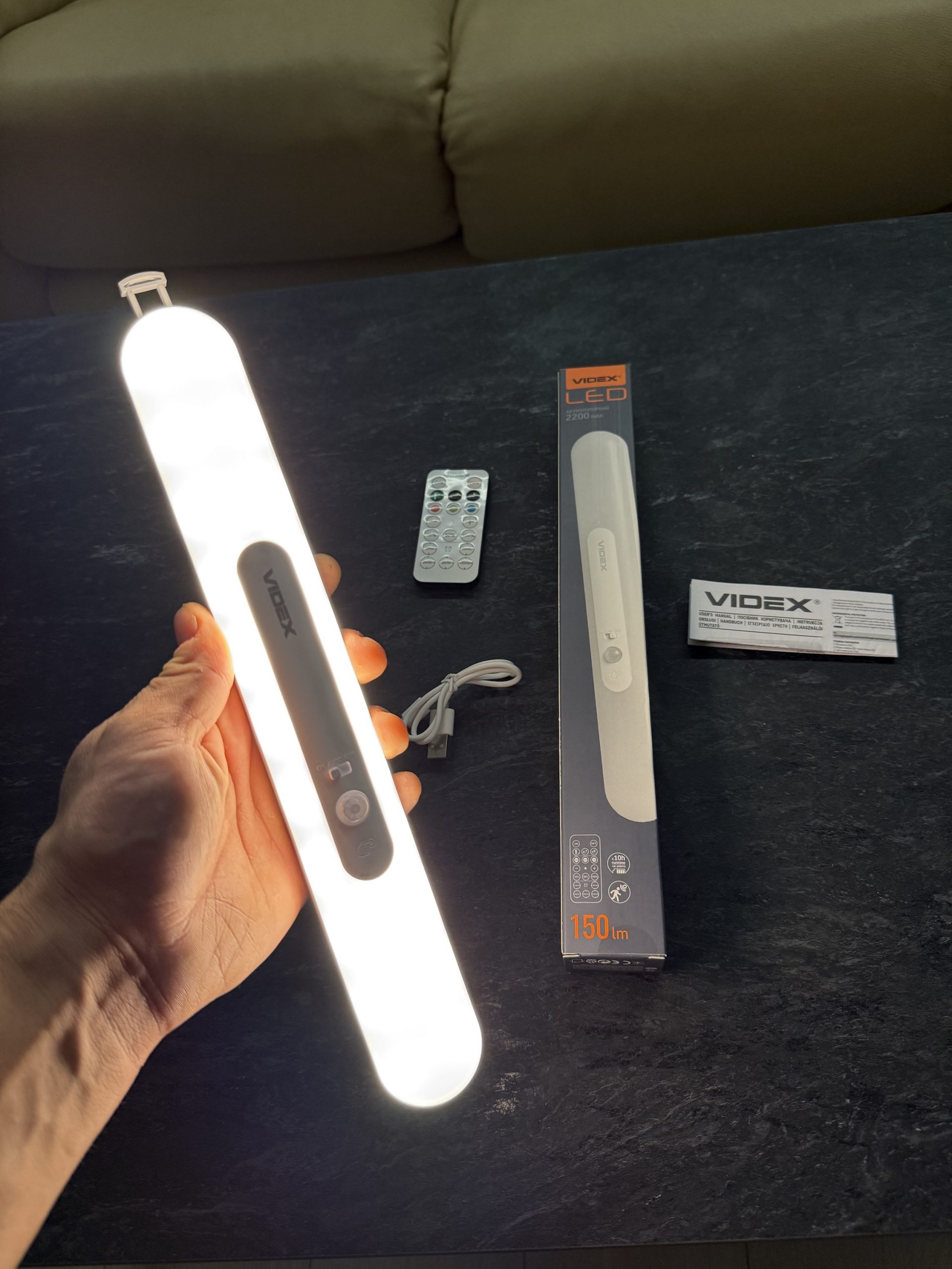 Акумуляторний LED світильник Videx з датчиком руху