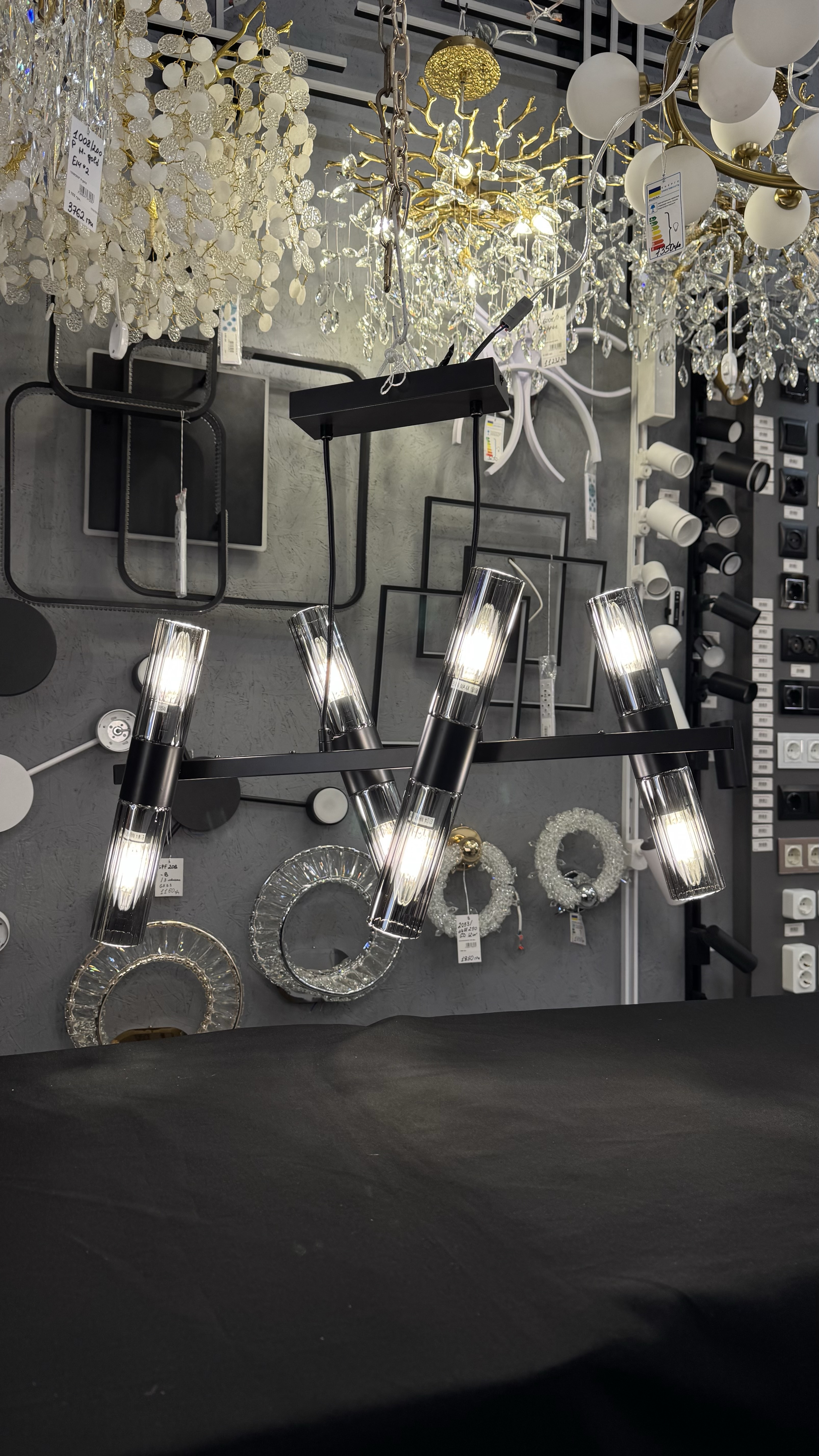 Ardero AURORA підвісна чорна люстра на 8 ламп E14 - Зображення 5