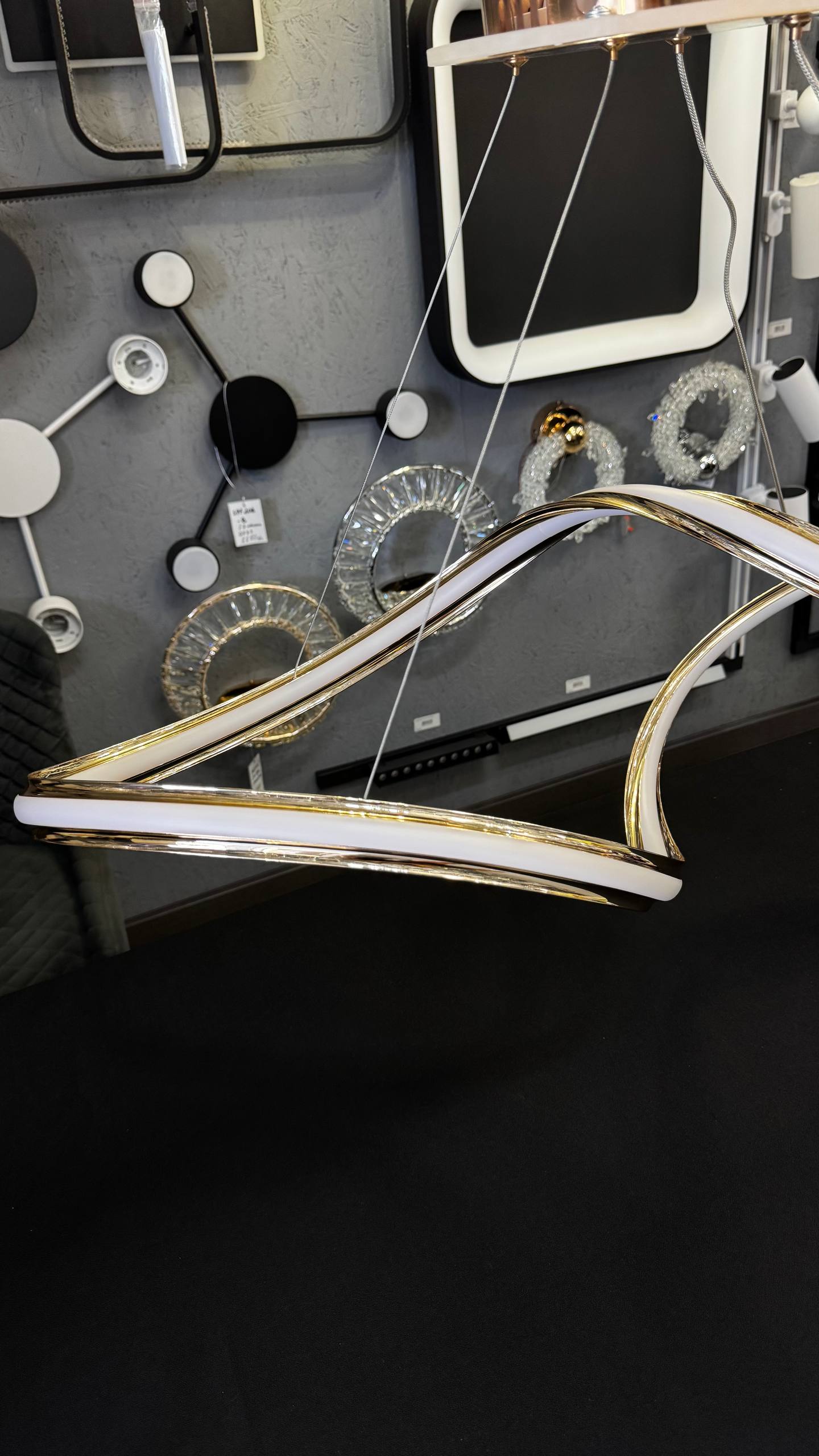 Підвісна LED люстра золото - Зображення 7