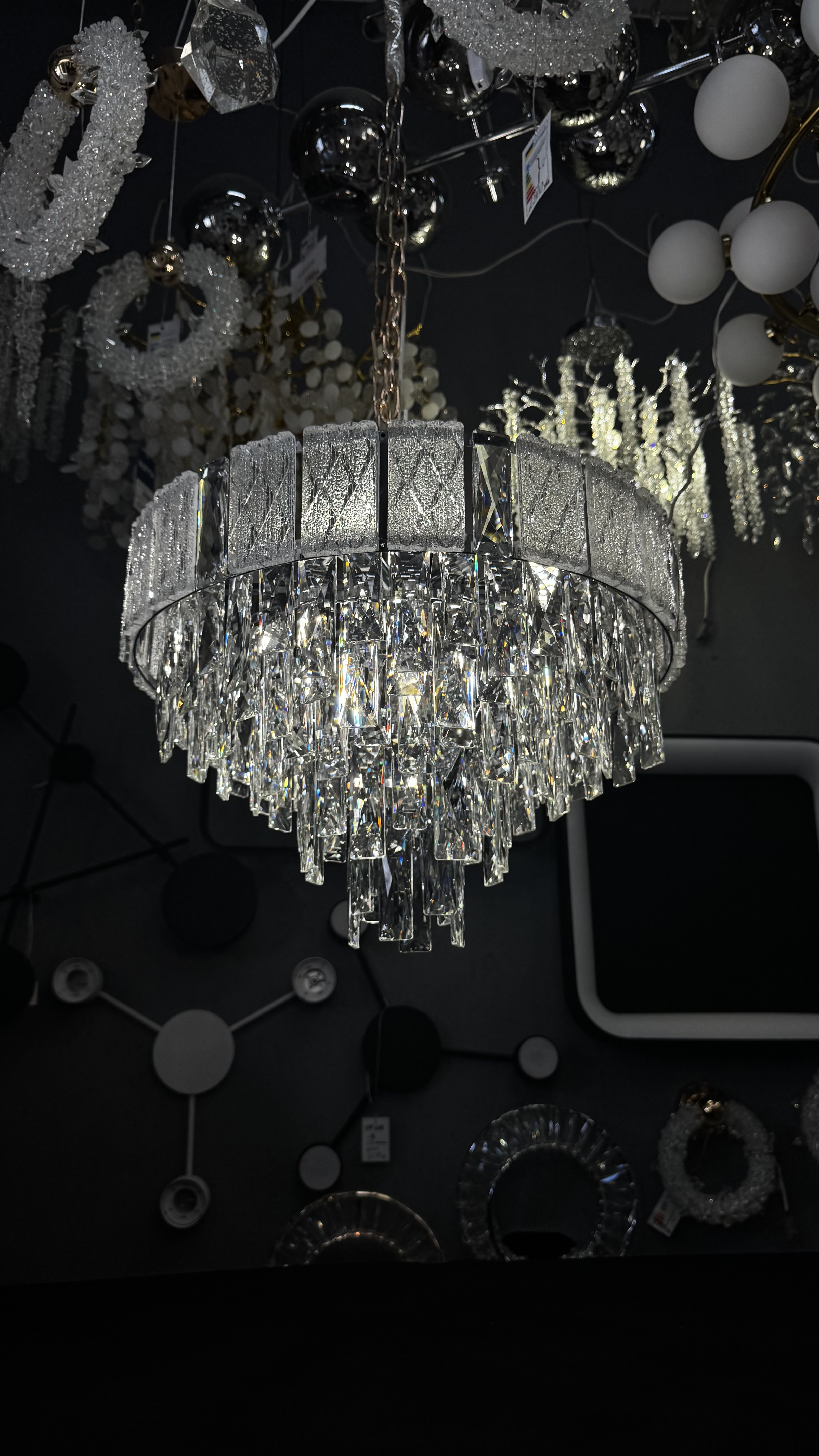 Срібна кришталева люстра підвіс в спальню, 9 ламп - Зображення 5