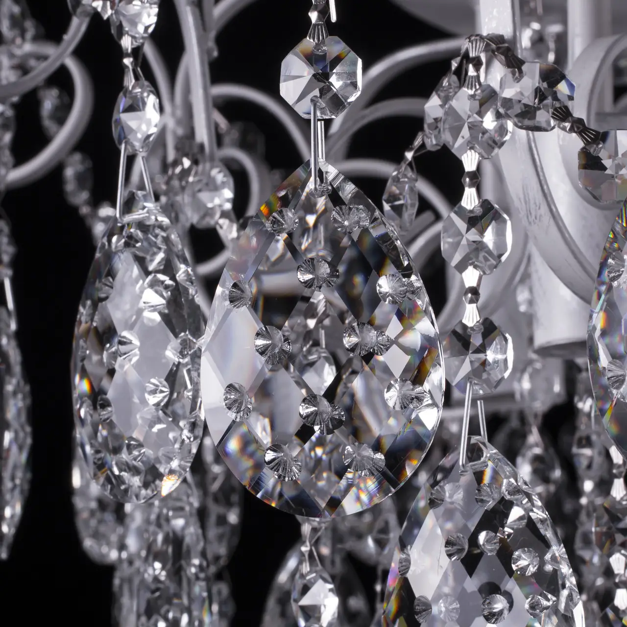 Кришталева люстра з LED підсвічуванням, 6 ламп - Зображення 3