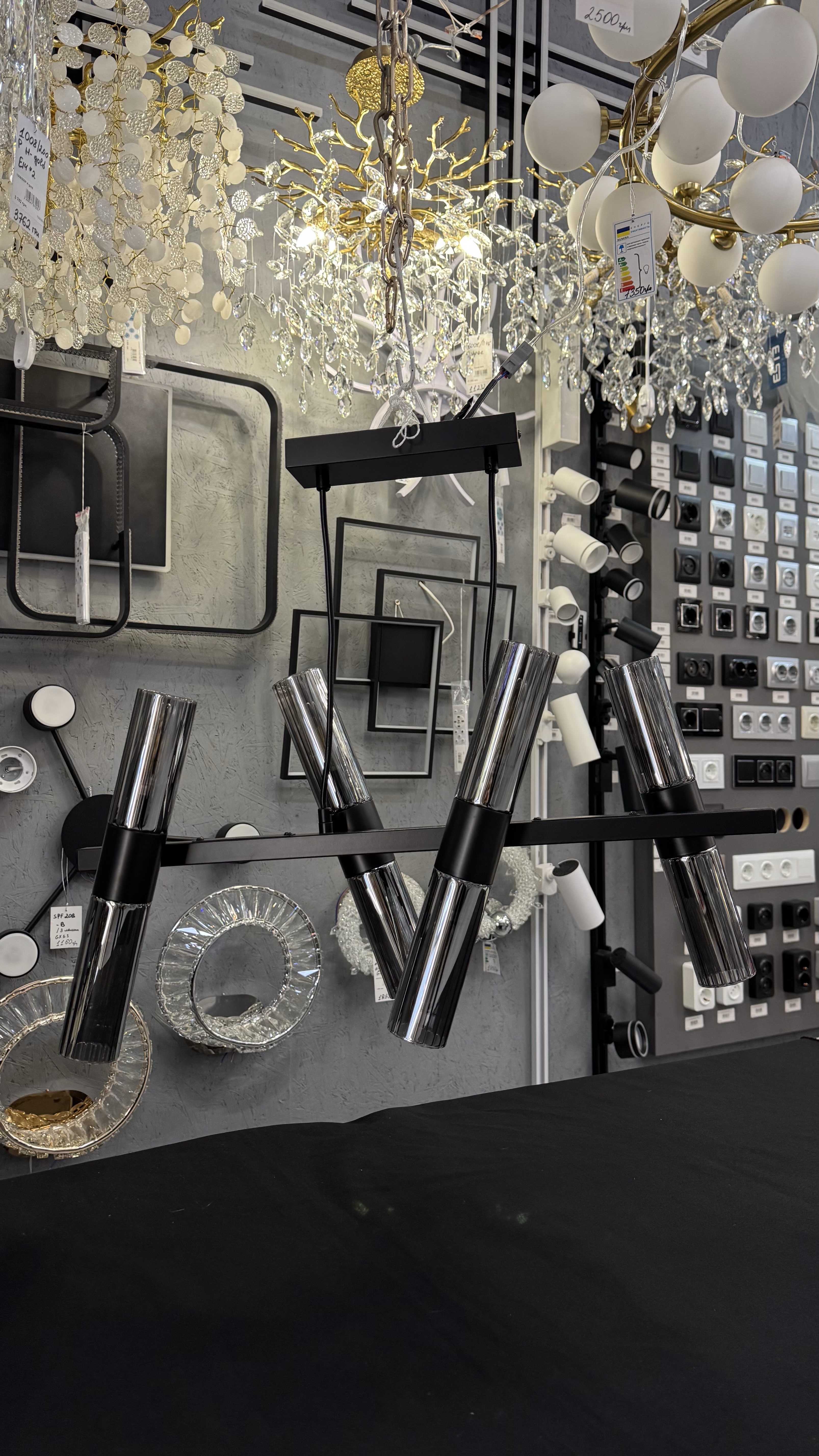 Ardero AURORA підвісна чорна люстра на 8 ламп E14 - Зображення 17