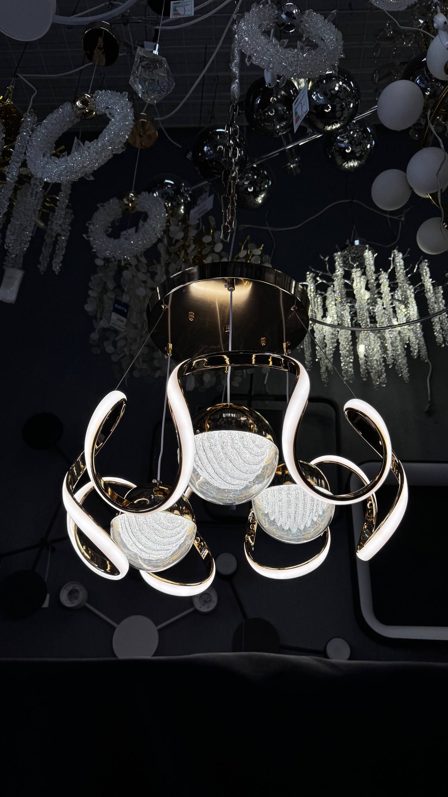 Світлодіодна люстра підвісна - Зображення 5