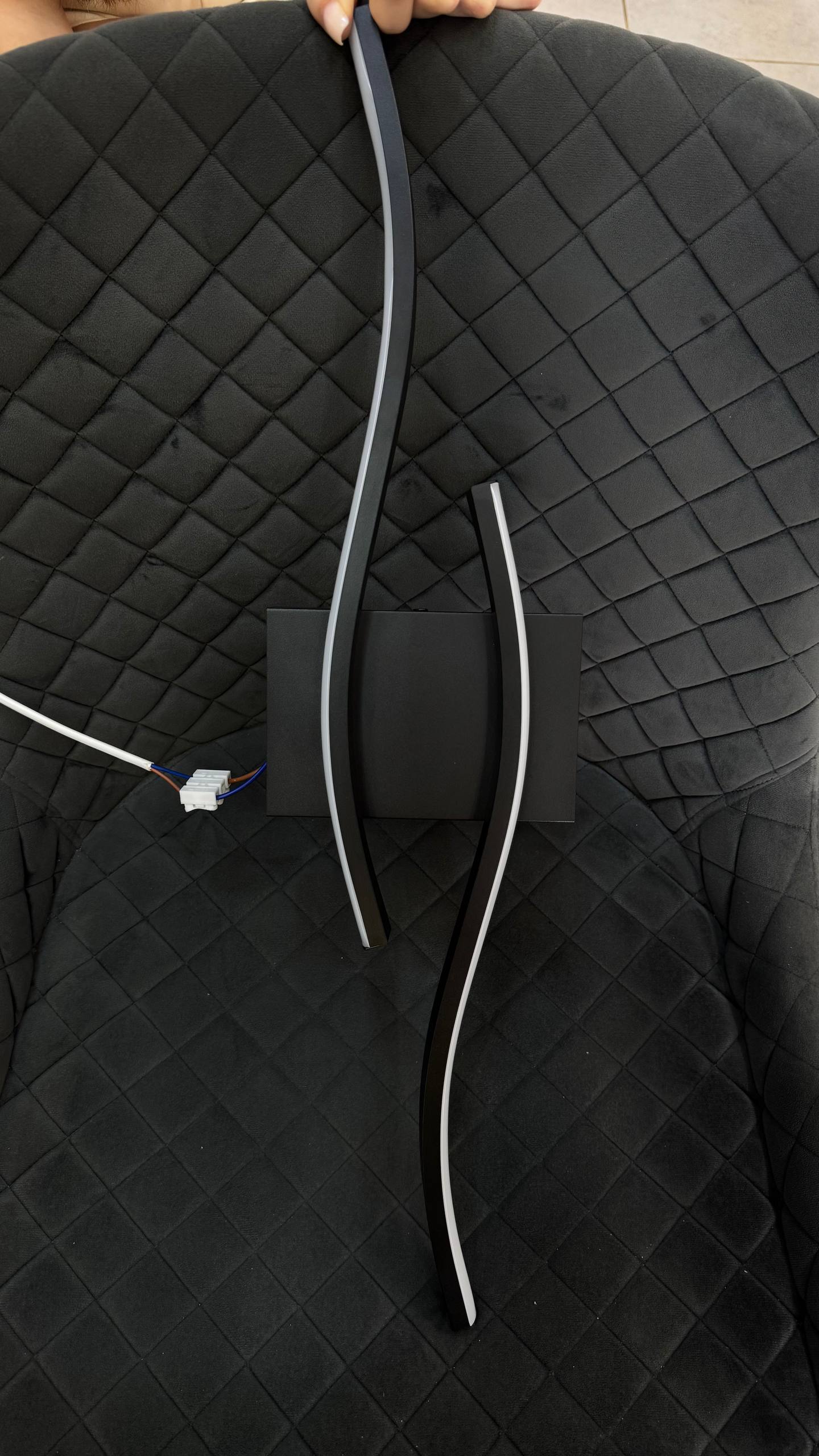 Елегантне бра з трьома LED-режимами, чорне, з акриловим розсіювачем - Зображення 17