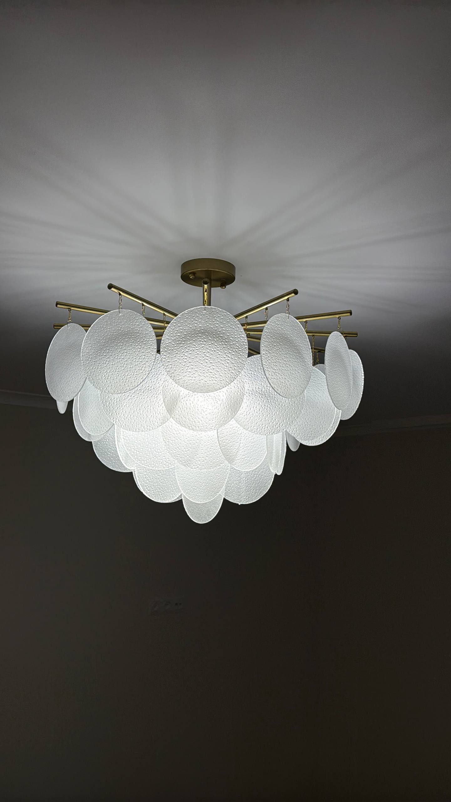 Дизайнерська люстра із круглими скляними елементами 65см діаметр - Зображення 8