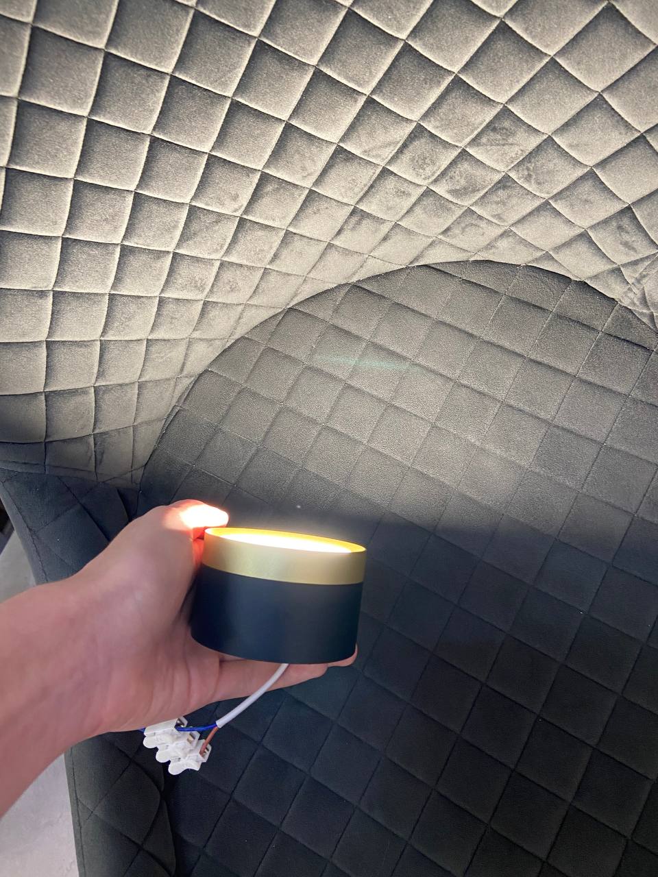 Накладний світильник GX53 у чорно-золотому кольорі - Зображення 12