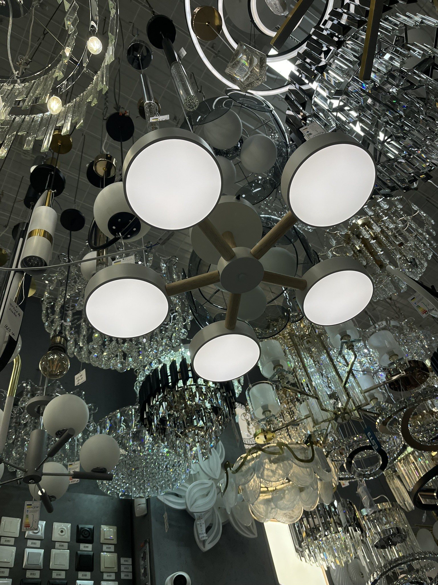 Потолочна люстра біла в кімнату 65W 3000K-6500K з пультом - Зображення 7