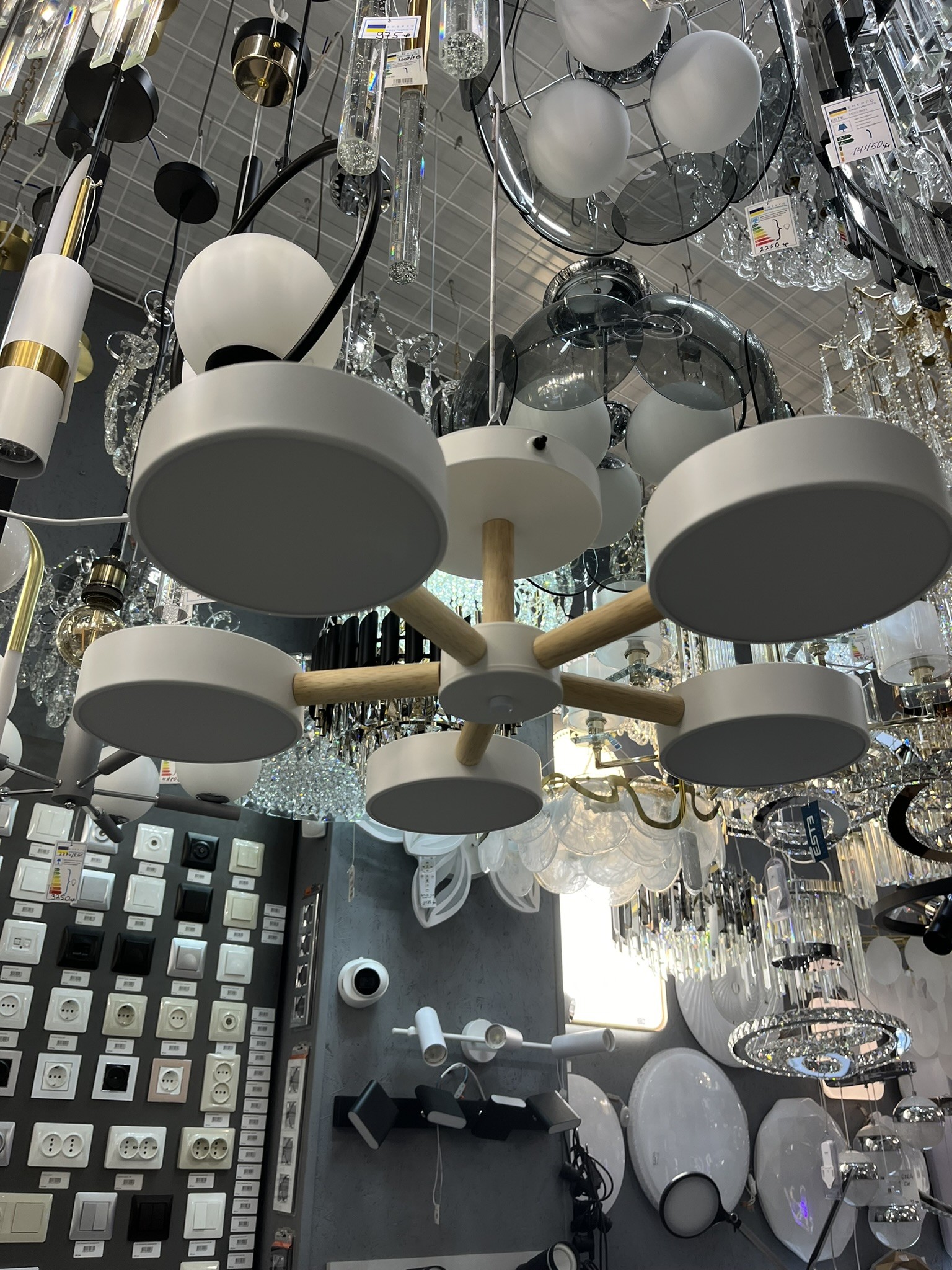 Потолочна люстра біла в кімнату 65W 3000K-6500K з пультом - Зображення 9