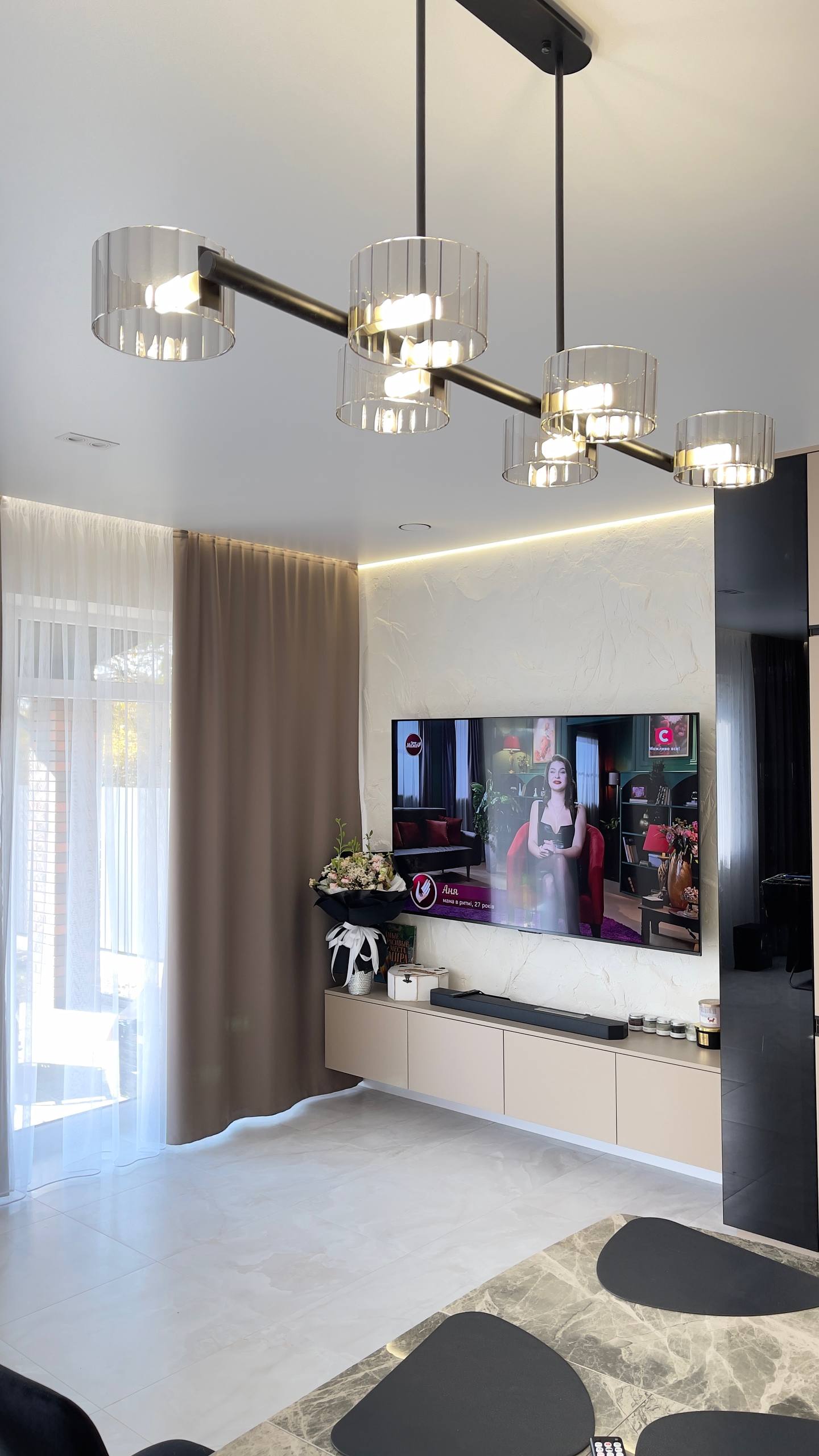 Дизайнерська люстра ESTE чорного кольору, видовжена, 6 ламп - Зображення 3