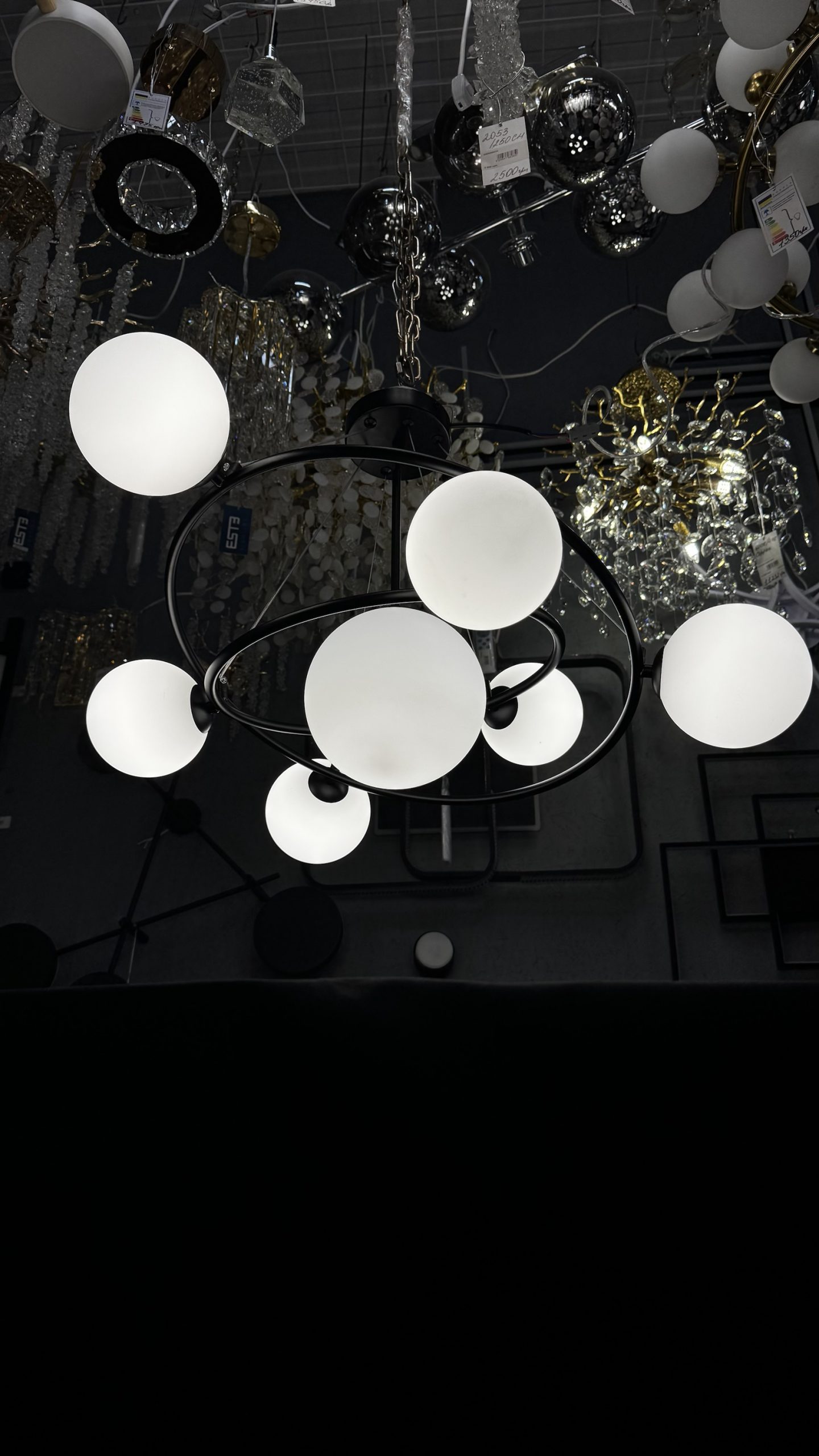 Підвісна люстра Loft “Бульбашки” на 7 ламп,чорна - Зображення 7