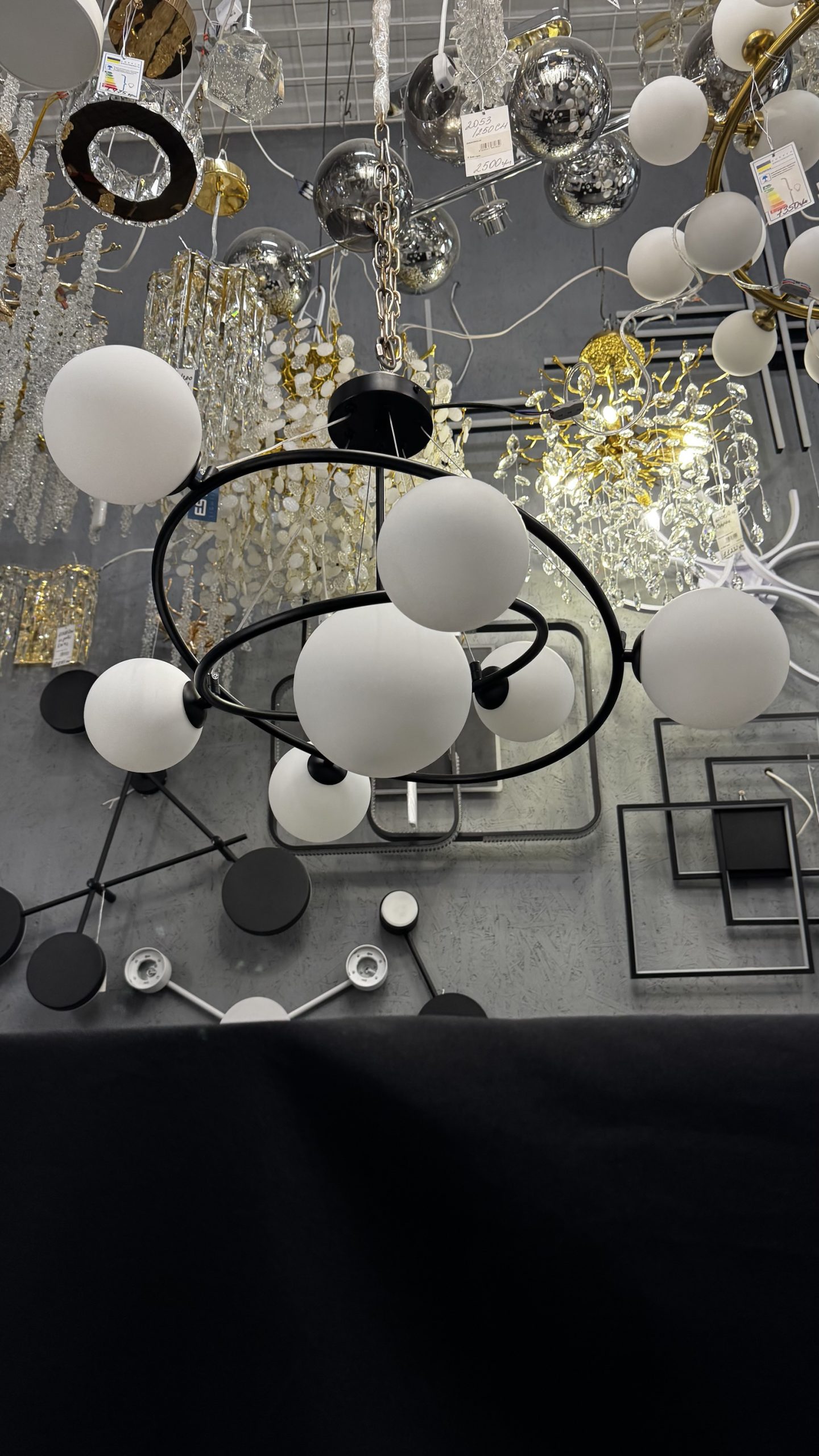 Підвісна люстра Loft “Бульбашки” на 7 ламп,чорна - Зображення 6