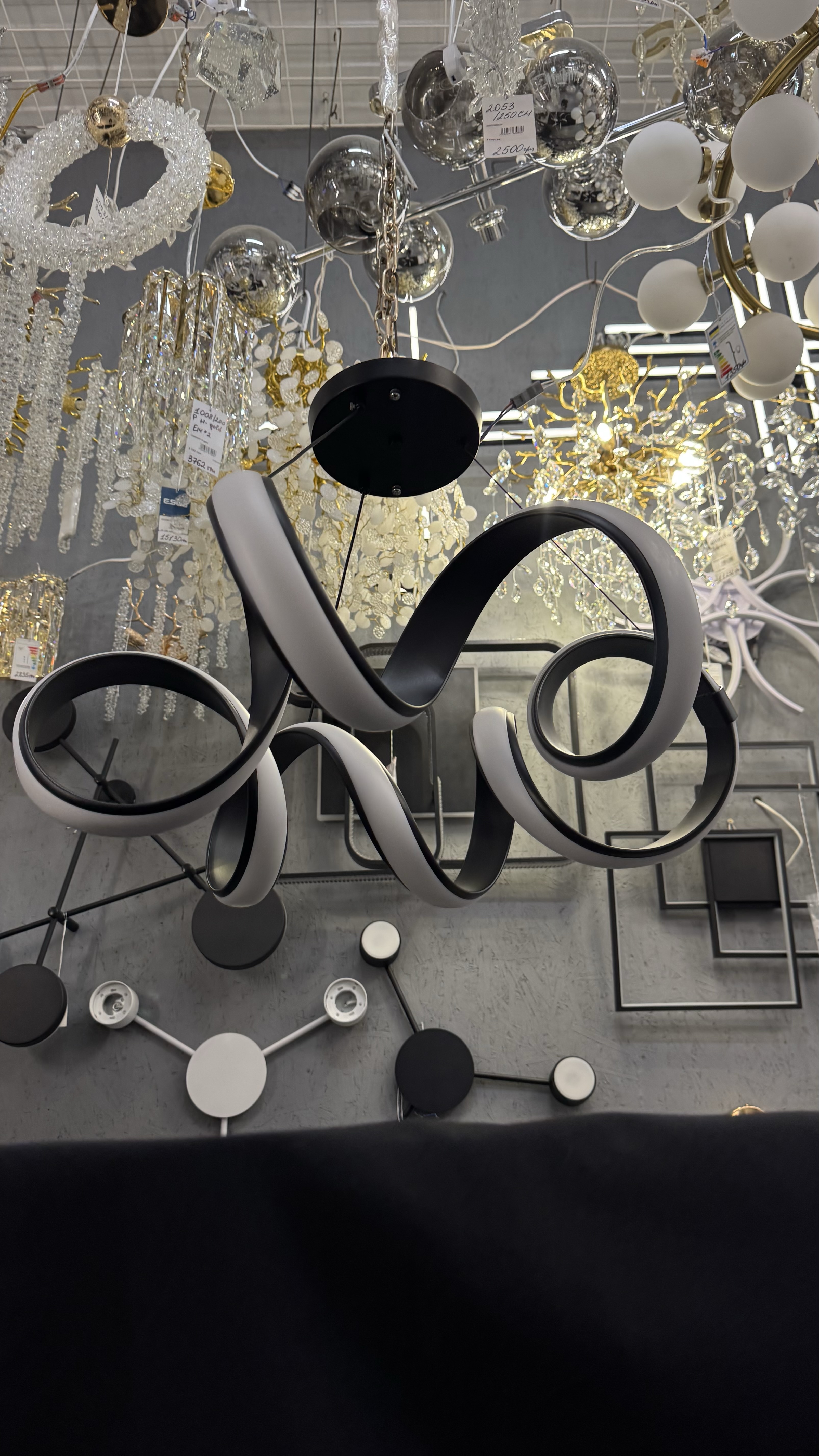 Світлодіодна підвісна люстра, чорна, 169W - Зображення 7