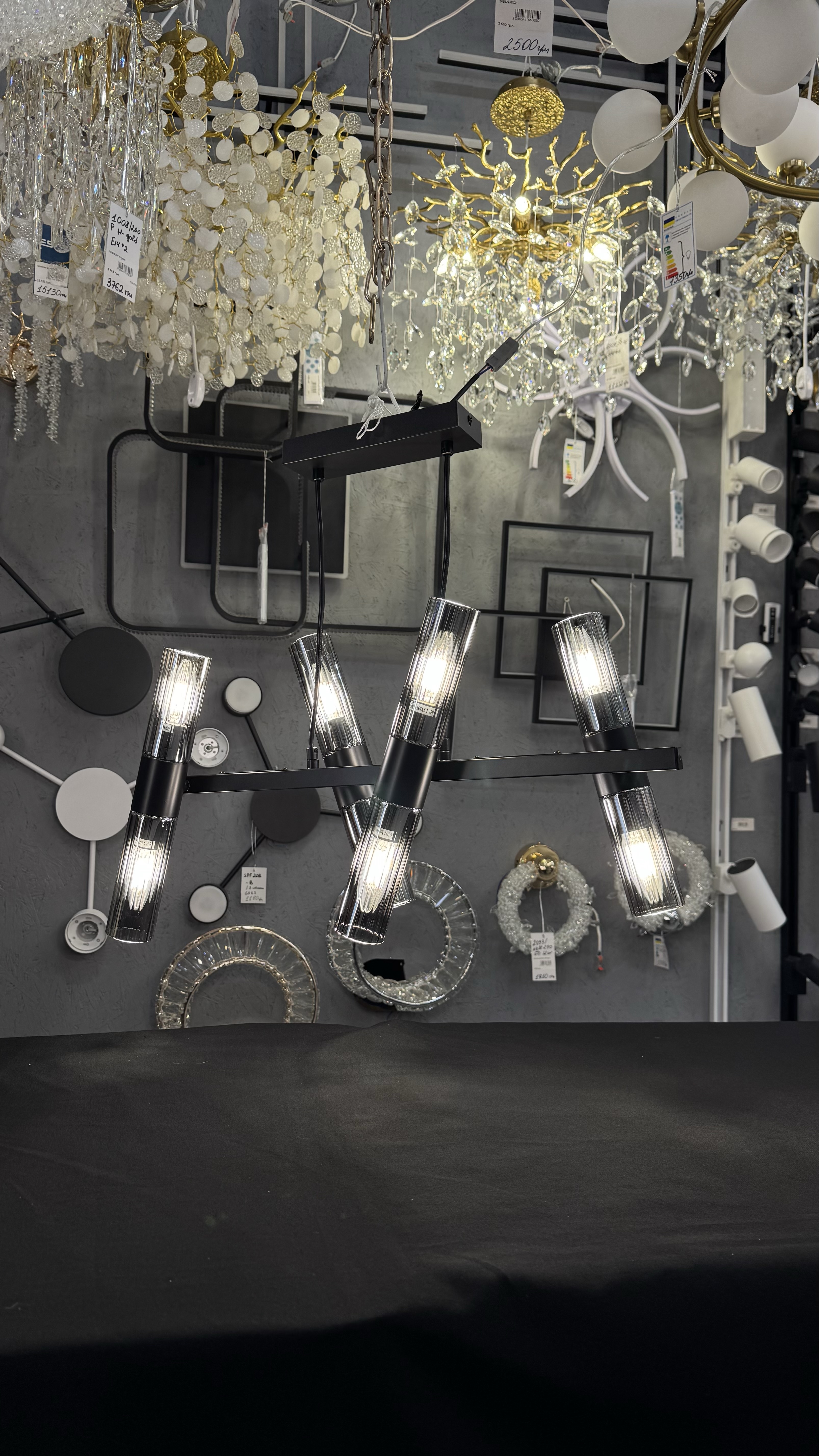 Ardero AURORA підвісна чорна люстра на 8 ламп E14 - Зображення 10