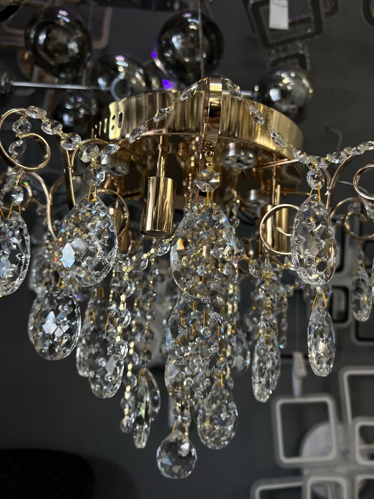 Кришталева потолочна люстра на 4 лампи E14, золото/кришталь - Зображення 11