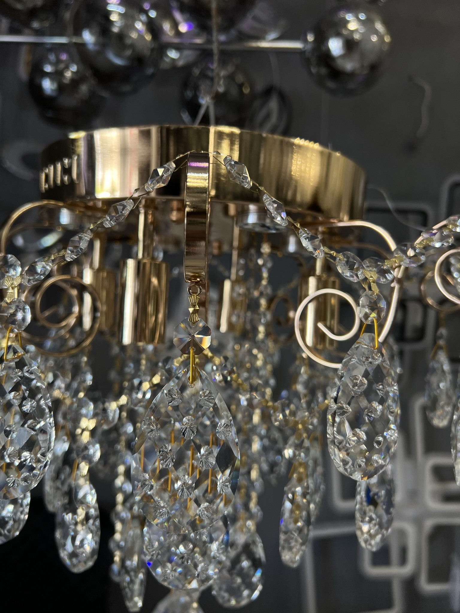 Кришталева потолочна люстра на 4 лампи E14, золото/кришталь - Зображення 12