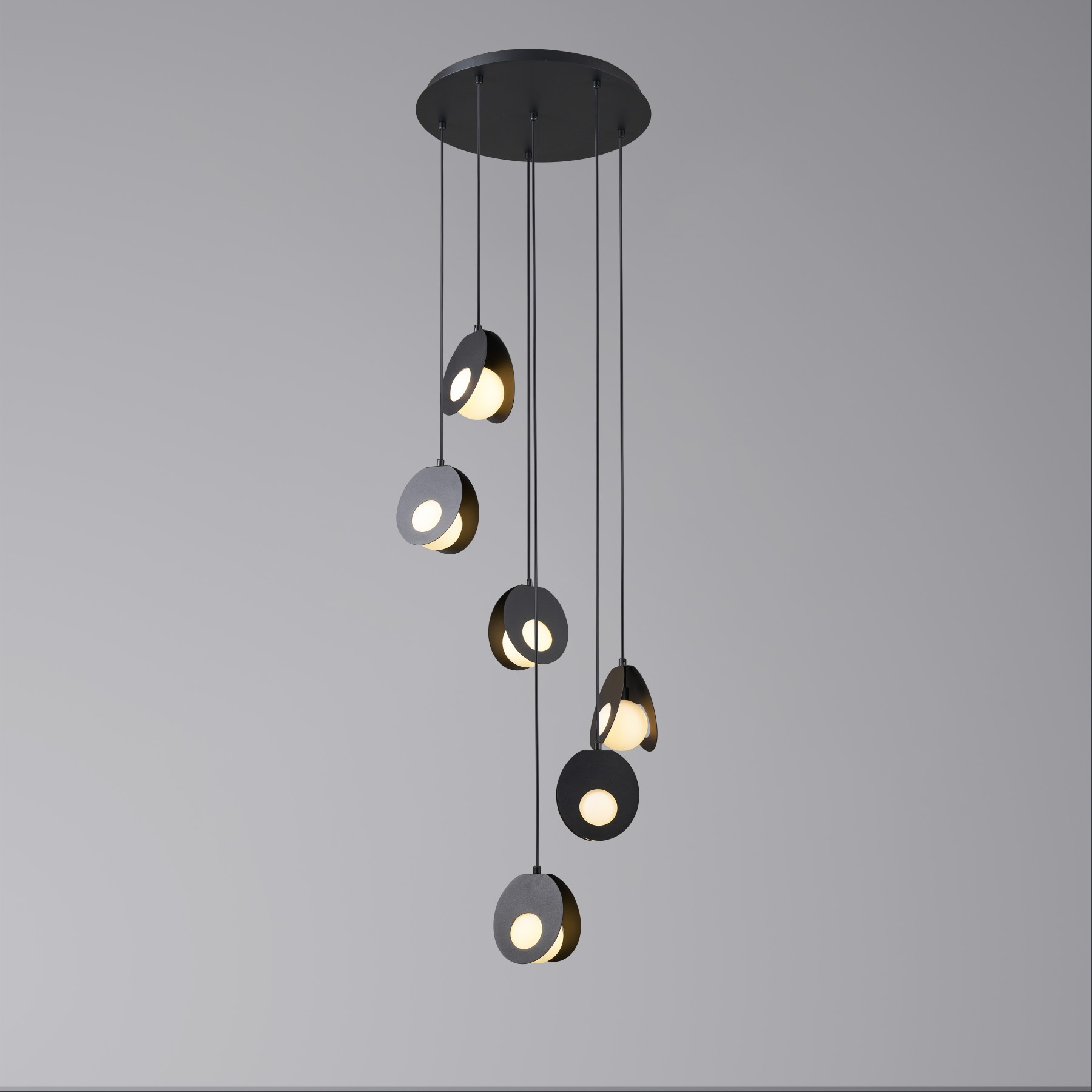 Підвісна каскадна люстра на 6 ламп чорний колір, метал/скло ESTE