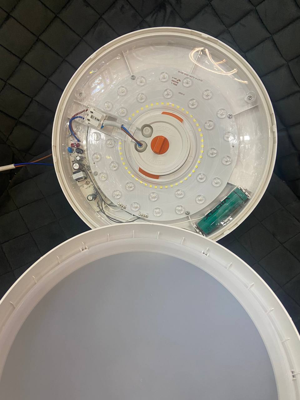 Універсальний LED світильник з акумулятором 20W, IP44 - Зображення 6