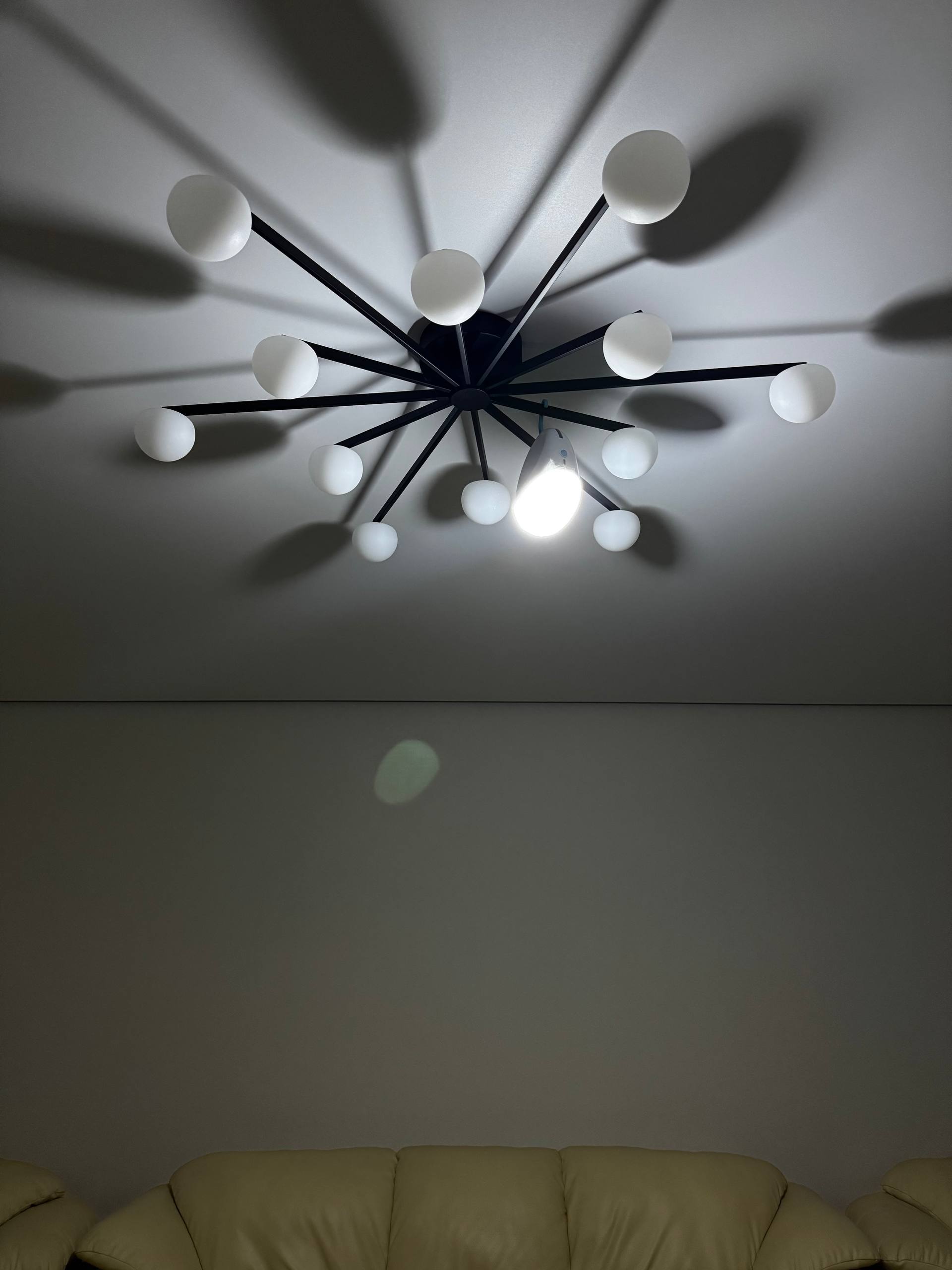 Лампа-світильник акумуляторний кемпінг підвісний з режимами потужності та USB-зарядкою - Зображення 9